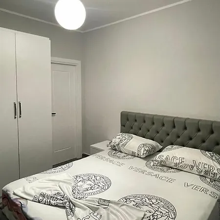 2d 2 Apartment Golem (Tirana)